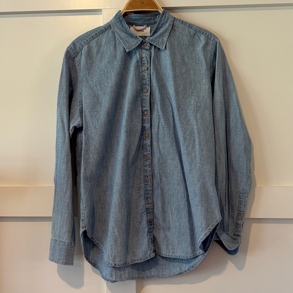 XiRENA Light Blue Button Down Shirt